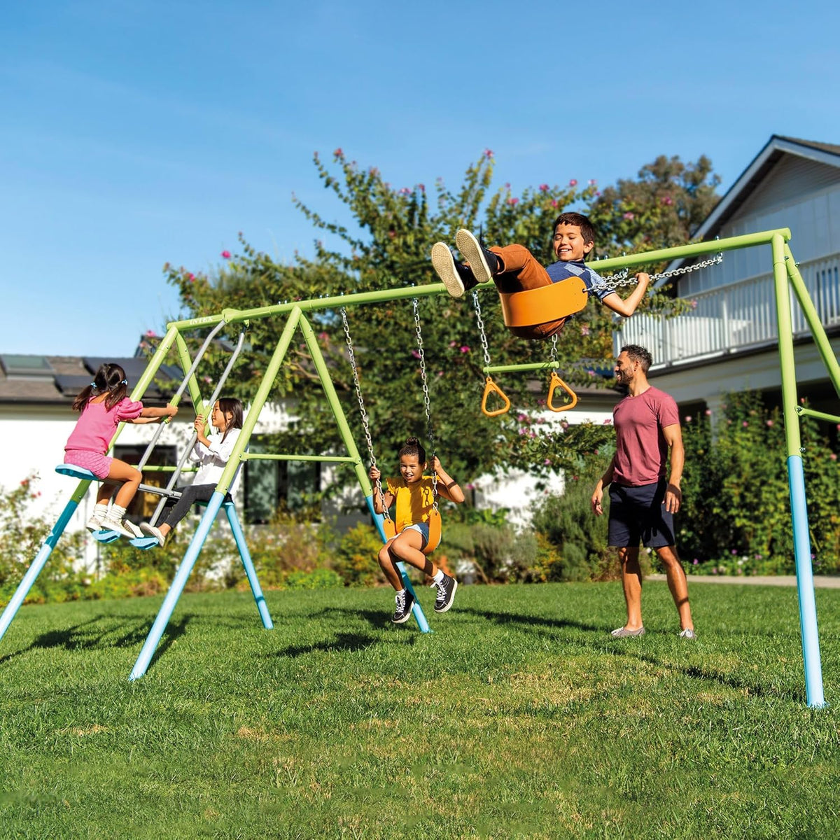 INTEX SWING AND GLIDE 4-FEATURE SET, Age 3-10