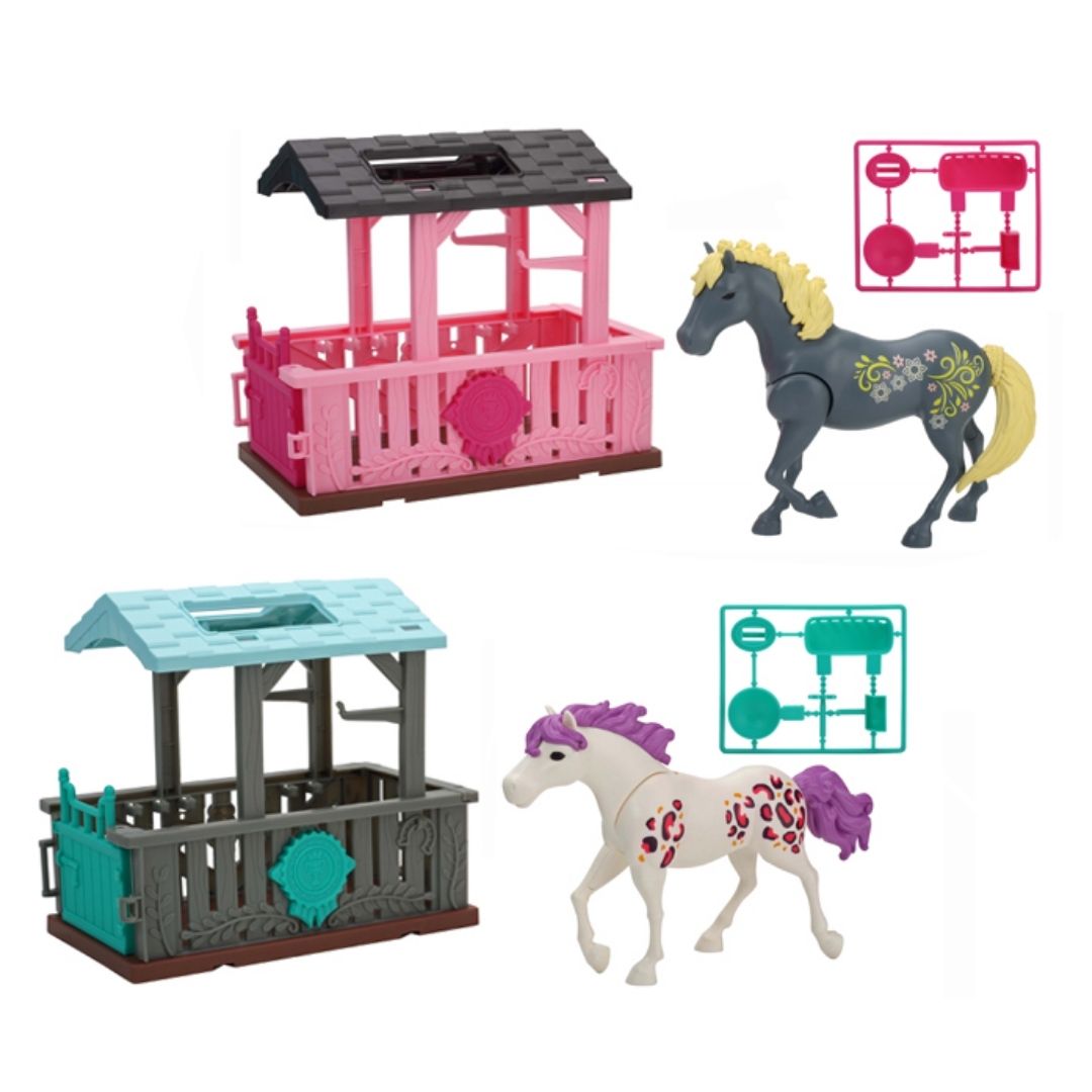 CHAPMEI BE MY OWN HAPPY HORSE PLAY STALL SET ASST, Ages 3+