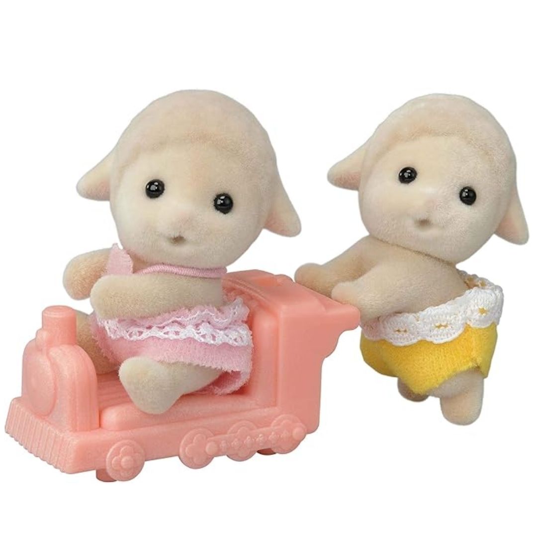 SYLVANIAN FAMILIES SHEEP TWINS, Ages 3+