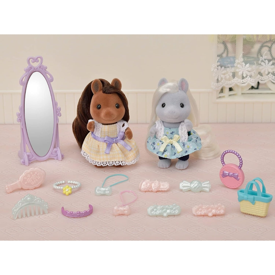 SYLVANIAN FAMILIES PONY FRIENDS SET, Ages 3+