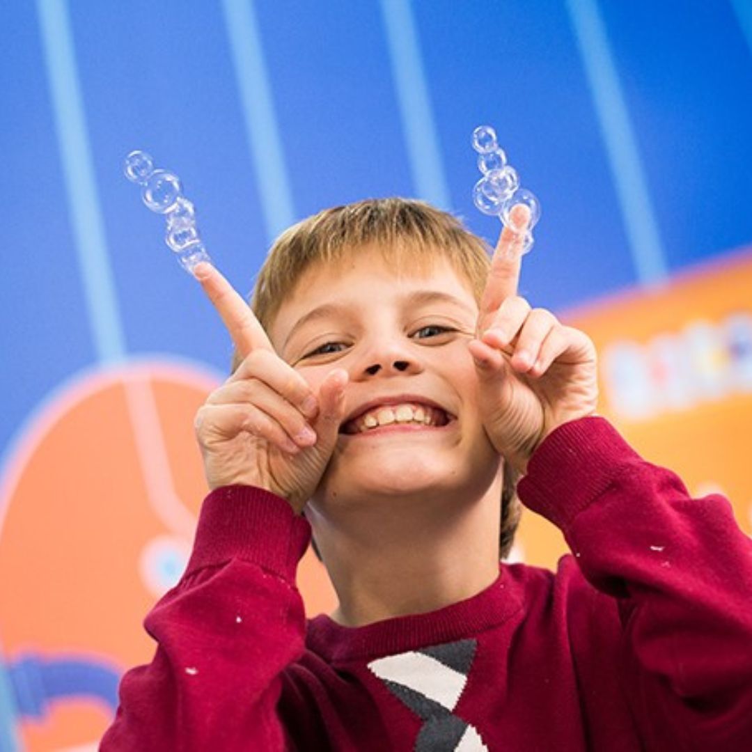 UNCLE BUBBLES CATCH & STACK MAGIC 20ML TUBE, Ages 3+