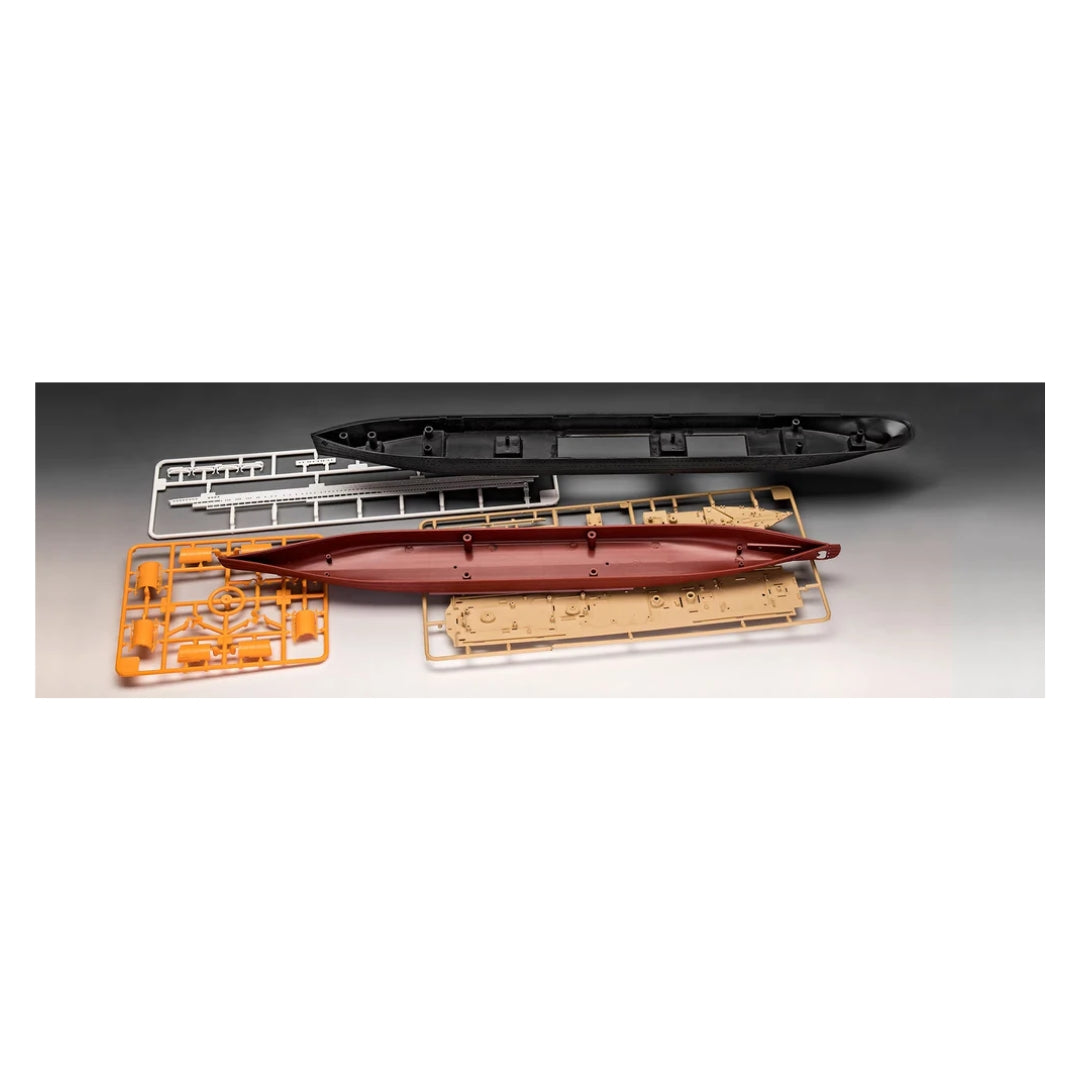 REVELL CONTROL R.M.S. TITANIC-ASSEMBLY KIT, Ages 10+
