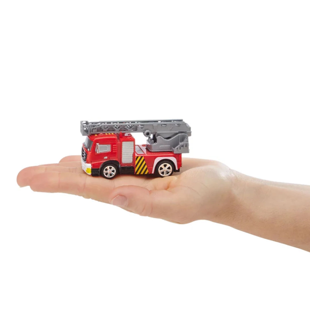REVELL CONTROL RC MINI FIRE TRUK IN CAN RECHARGABLE,Ages8+
