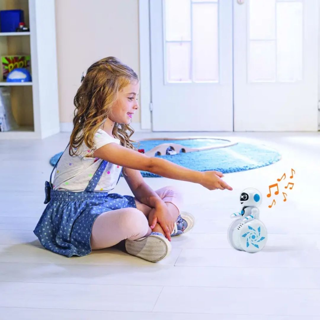 LEXIBOOK POWERMAN ROLLER - ROBOT, Ages 3+